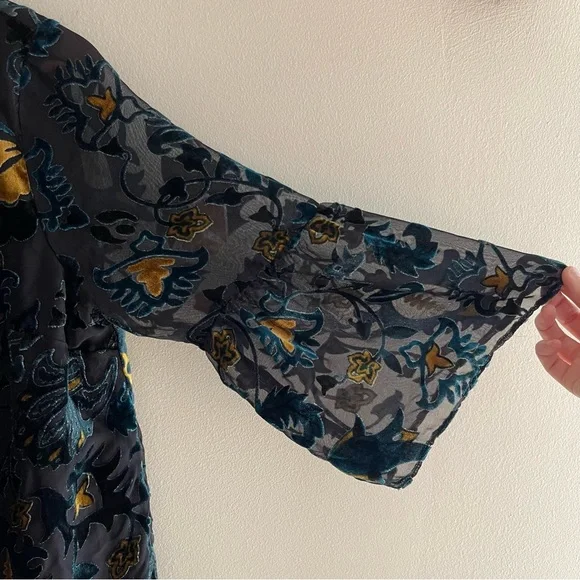 Carolina Belle Floral Elegant Dress - Picture 4 of 7